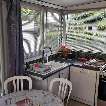 Bungalow Tout Confort Avec Acces Direct A La Plage Gruissan Exterior photo
