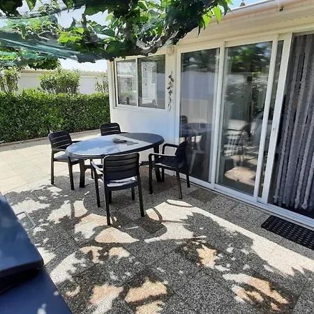 Bungalow Tout Confort Avec Acces Direct A La Plage Gruissan Exterior photo